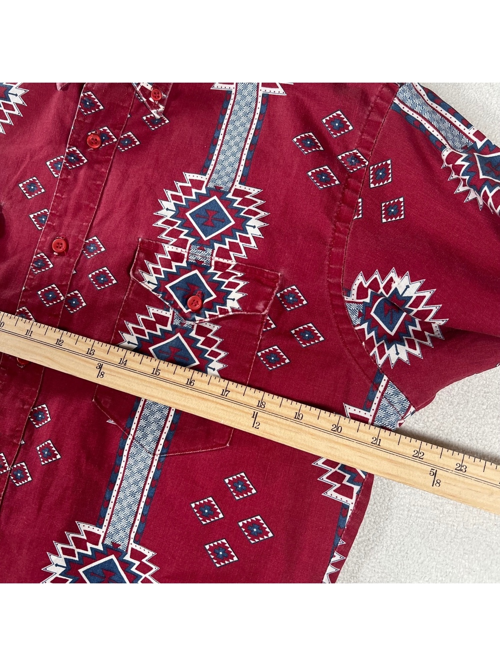 Vintage Wrangler made in USA Aztec western button up shirt - Picture 5 of 6
